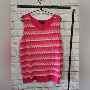 DG2 by Duliane Gilman vibrant pink tank with crochet lace overlay Size 1X